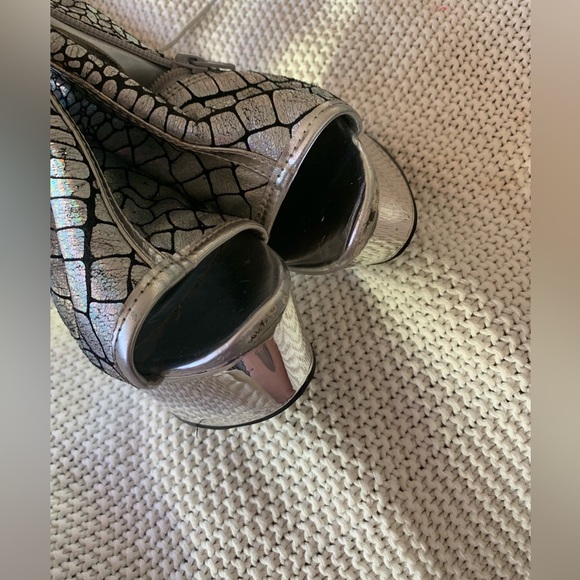 Rainbow Shiny Snake Print Dancer Stripper Open Toe Lace Up Heels - Picture 5 of 6